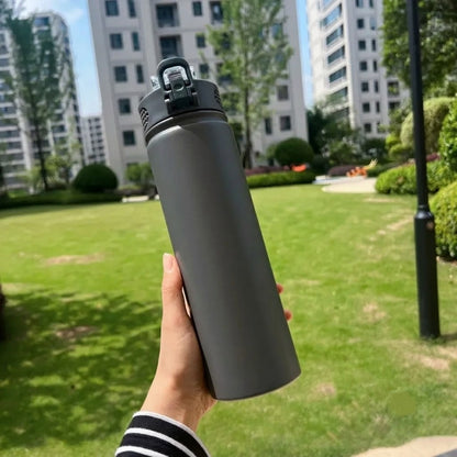 Insulated Stainless Steel Bottle — Cold up to 12 Hours, 600/750ml
